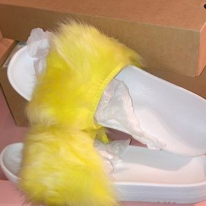 UGG LAMB FUR SANDALS